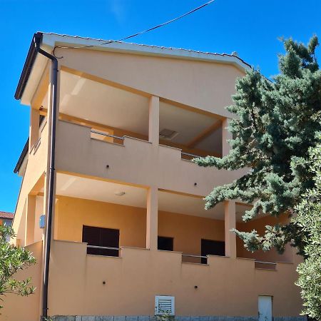 Apartmani Desnica Kruševo Exterior foto