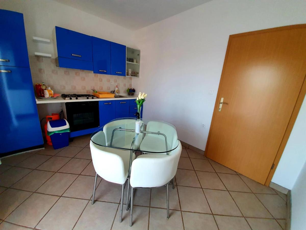 Apartmani Desnica Kruševo Exterior foto